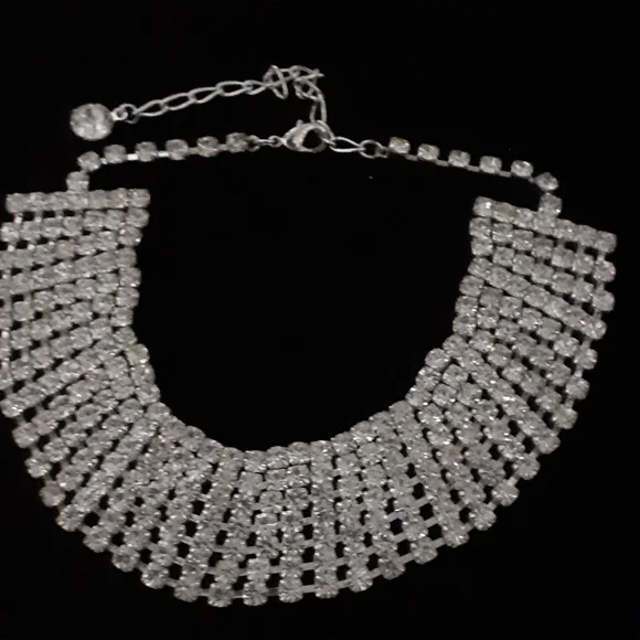 Ladies White Rhinestones Chocker - Picture 1 of 7